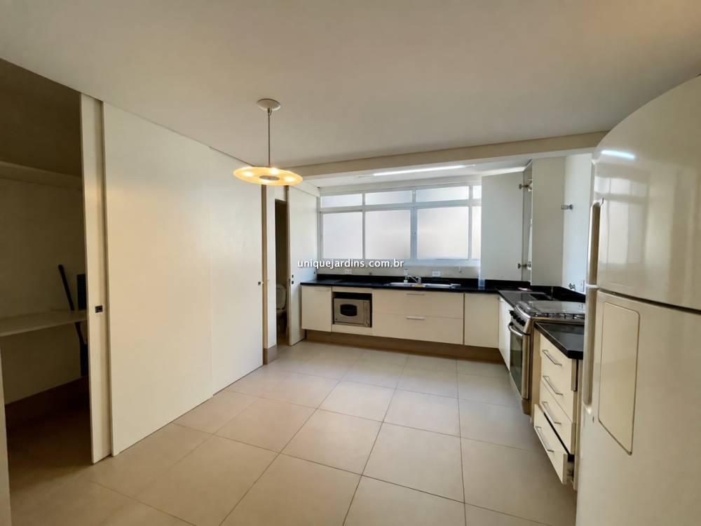 Apartamento para alugar na Rua Bandeira PaulistaItaim Bibi - apartamento-itaim-bibi-sao-paulo-114915-14.jpg