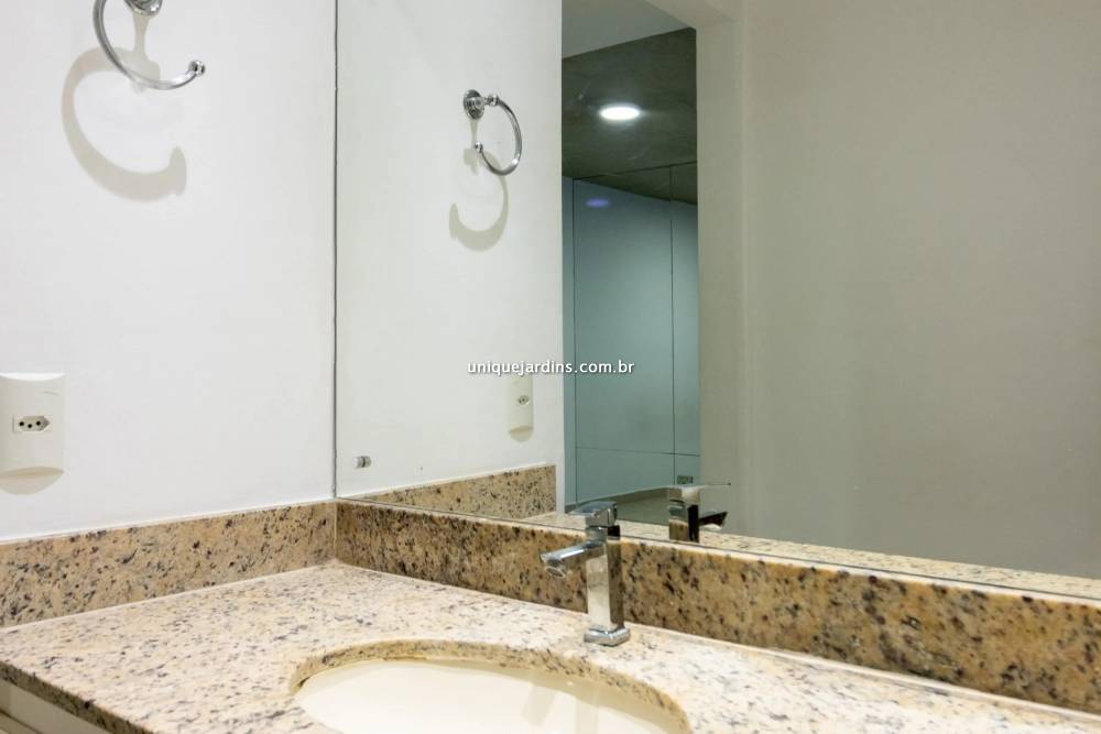 Apartamento à venda na Rua Leopoldo Couto de Magalhães JúniorItaim Bibi - 999-apartamento-itaim-bibi-sao-paulo-082413-4.jpg