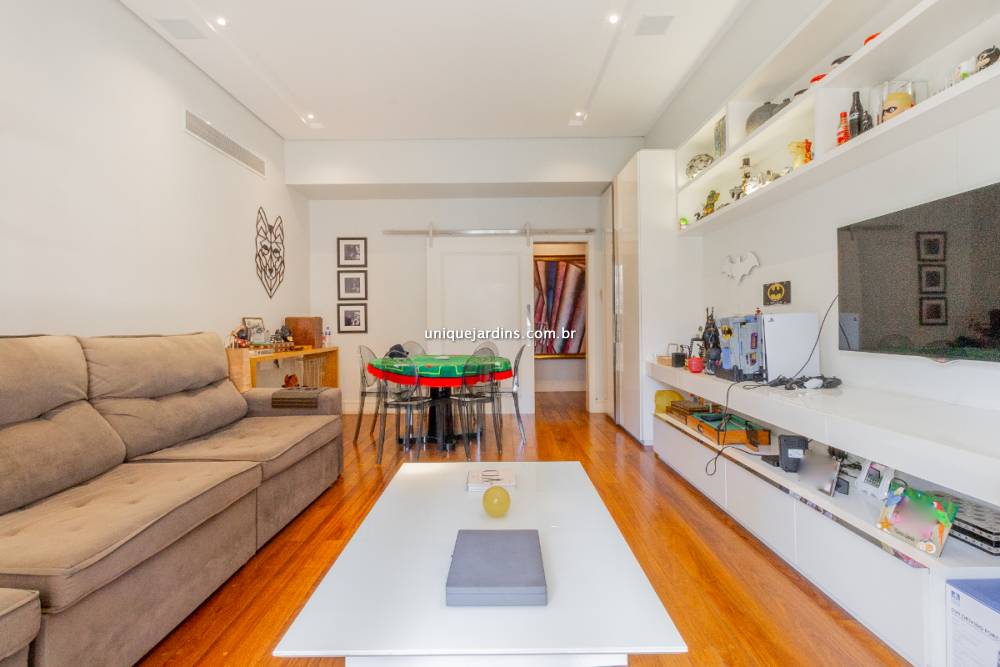 Apartamento à venda na Rua Barão de BocainaHigienópolis - 999-apartamento-higienopolis-sao-paulo-145610-1.jpg
