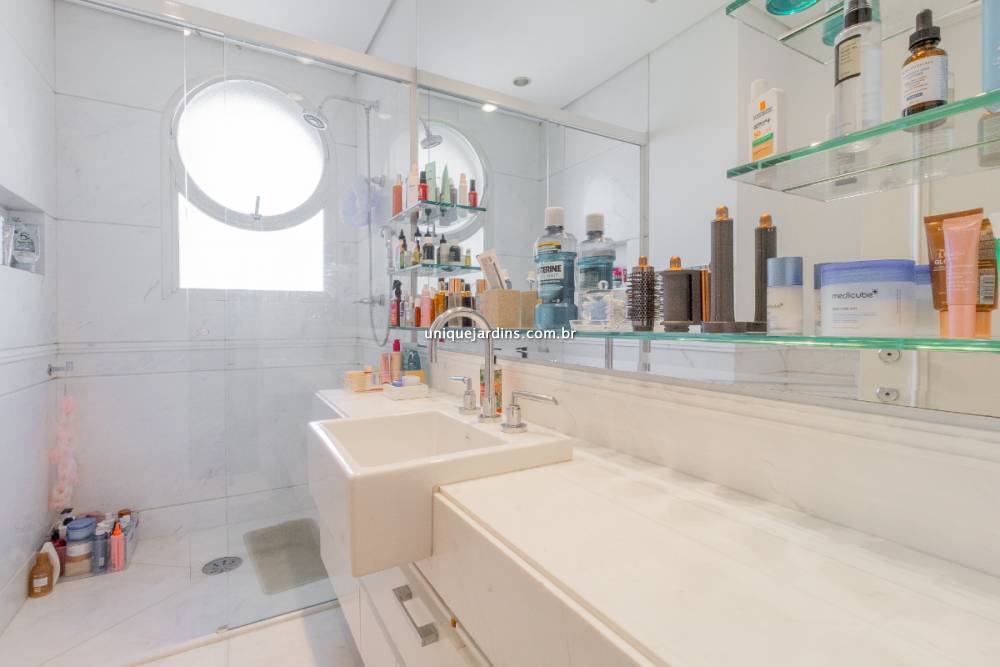 Apartamento à venda na Rua Barão de BocainaHigienópolis - 999-apartamento-higienopolis-sao-paulo-145611-7.jpg