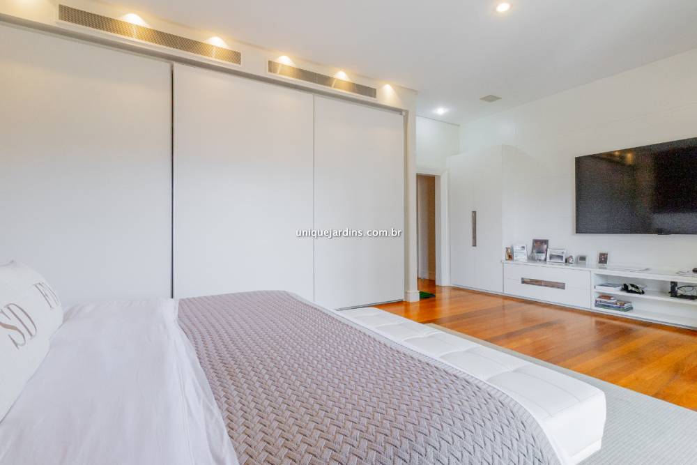 Apartamento à venda na Rua Barão de BocainaHigienópolis - 999-apartamento-higienopolis-sao-paulo-145612-19.jpg