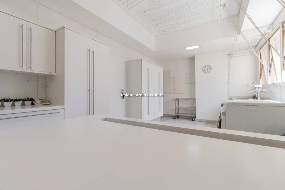 Apartamento à venda na Rua Barão de BocainaHigienópolis - 999-apartamento-higienopolis-sao-paulo-145638-11.jpg