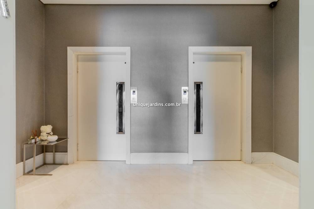 Apartamento à venda na Rua Barão de BocainaHigienópolis - 999-apartamento-higienopolis-sao-paulo-145638-14.jpg