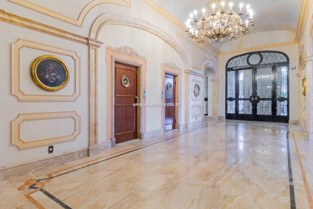 Apartamento à venda na Rua Barão de BocainaHigienópolis - 999-apartamento-higienopolis-sao-paulo-145655-2.jpg