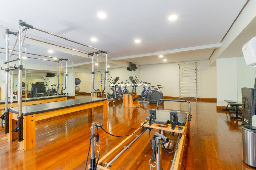 Apartamento à venda na Rua Barão de BocainaHigienópolis - 999-apartamento-higienopolis-sao-paulo-145656-12.jpg