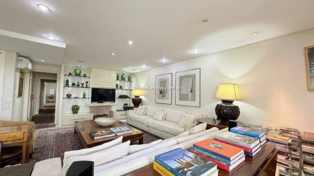 Apartamento à venda na Rua MaranhãoHigienópolis - apartamento-higienopolis-sao-paulo-094216-1.jpg