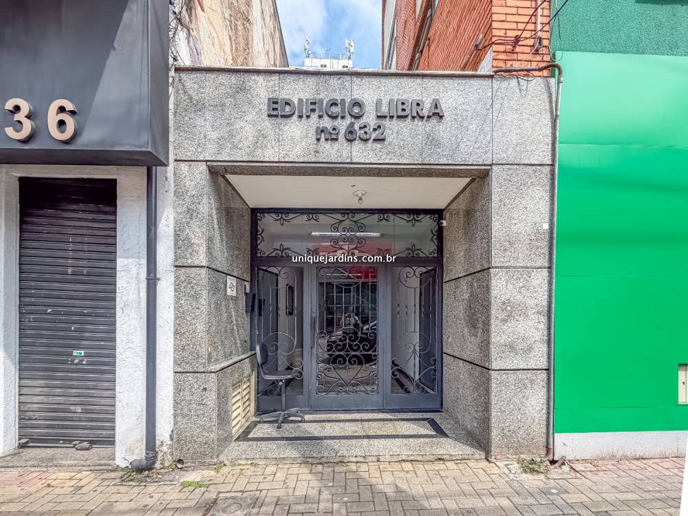 Apartamento à venda na Rua João CachoeiraItaim Bibi - 999-apartamento-itaim-bibi-sao-paulo-135321-2.jpg