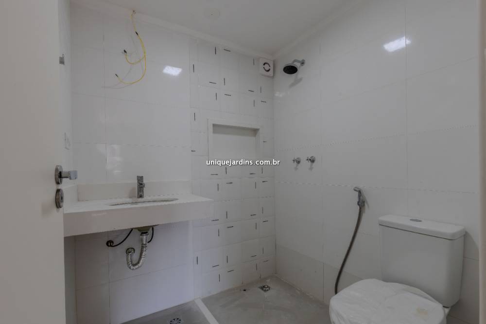Apartamento à venda na Rua Joaquim FlorianoItaim Bibi - 999-apartamento-itaim-bibi-sao-paulo-091805-0.jpg