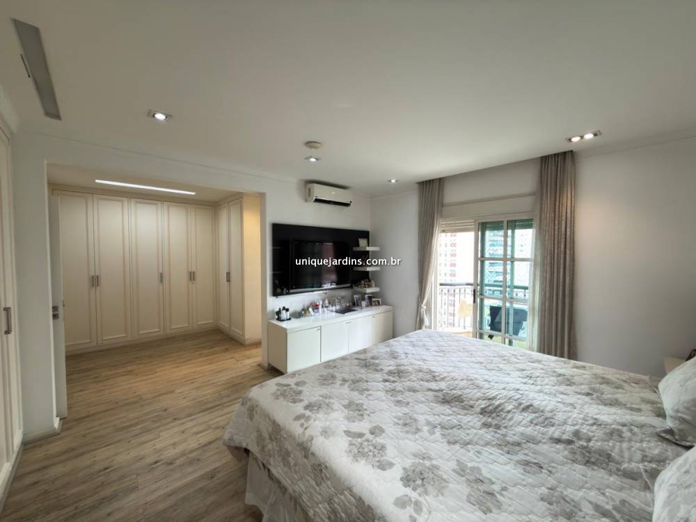 Apartamento à venda na Rua InajarobaVila Nova Conceição - 999-apartamento-vila-nova-conceicao-sao-paulo-211220-0.jpg