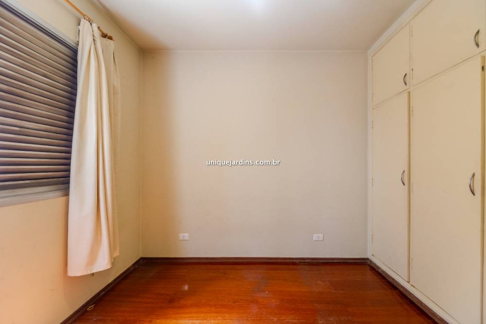 Apartamento à venda na Rua Bandeira PaulistaItaim Bibi - 999-apartamento-itaim-bibi-sao-paulo-100856-1.jpg