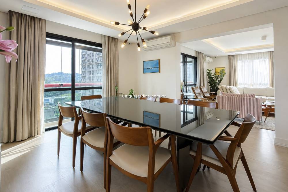 Apartamento à venda na Rua SabujiJardim Europa - 999-apartamento-jardim-europa-sao-paulo-213400-0.jpg