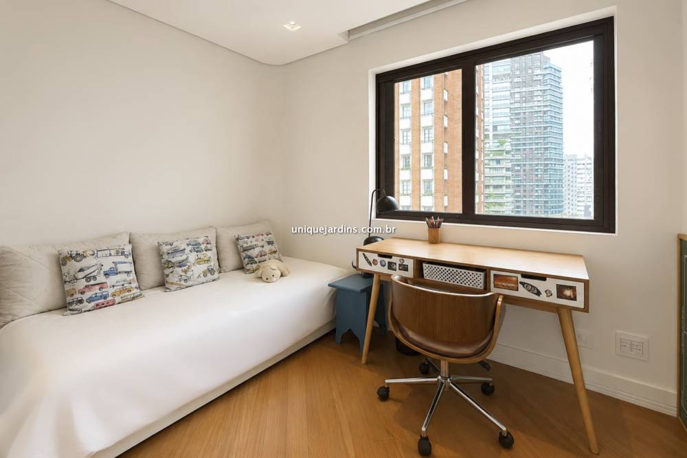 Apartamento à venda na Rua SabujiJardim Europa - 999-apartamento-jardim-europa-sao-paulo-213639-0.jpg