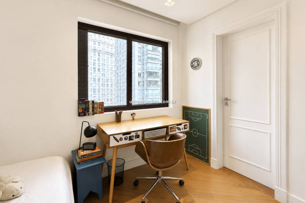 Apartamento à venda na Rua SabujiJardim Europa - 999-apartamento-jardim-europa-sao-paulo-213639-2.jpg
