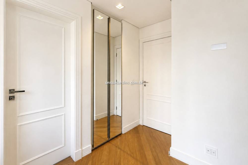 Apartamento à venda na Rua SabujiJardim Europa - 999-apartamento-jardim-europa-sao-paulo-213639-3.jpg