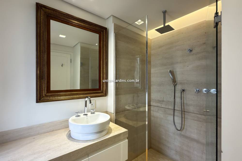 Apartamento à venda na Rua SabujiJardim Europa - 999-apartamento-jardim-europa-sao-paulo-213639-5.jpg