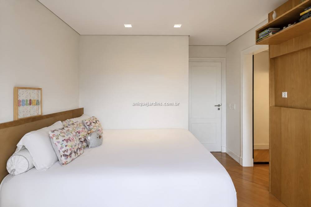 Apartamento à venda na Rua SabujiJardim Europa - 999-apartamento-jardim-europa-sao-paulo-213641-13.jpg