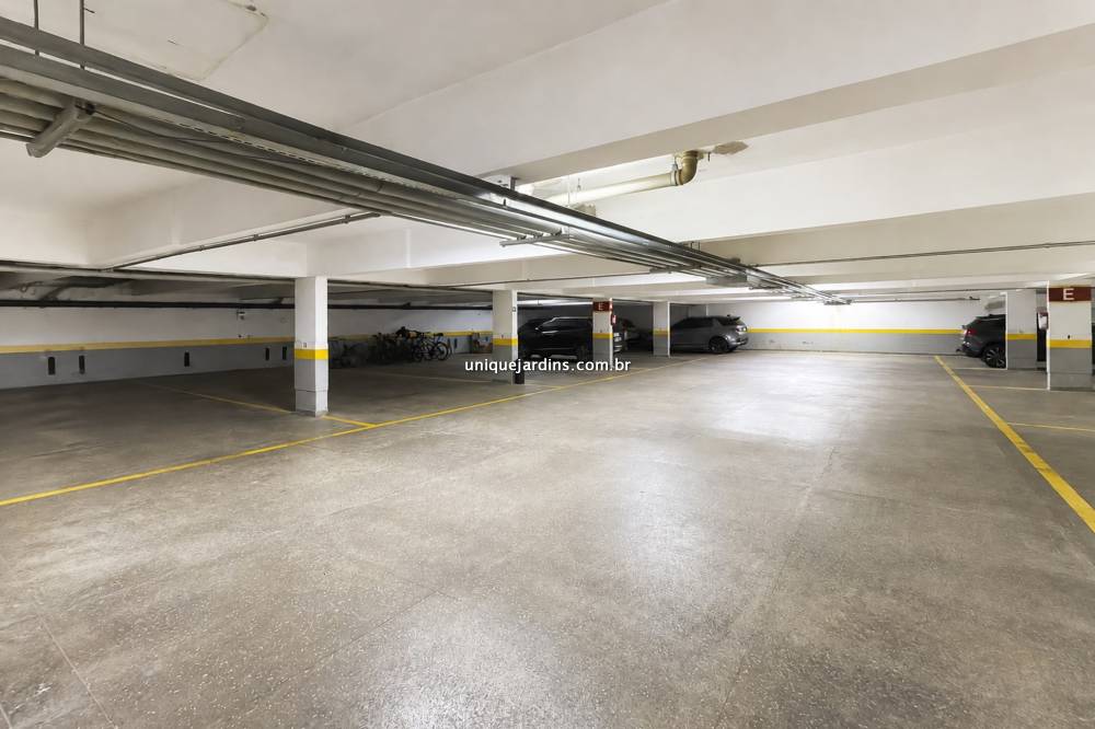 Apartamento à venda na Rua SabujiJardim Europa - 999-apartamento-jardim-europa-sao-paulo-213926-15.jpg