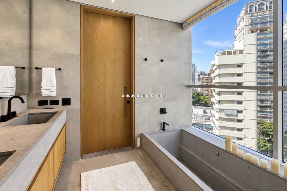 Apartamento à venda na Rua Doutor Mário FerrazJardim Europa - 999-apartamento-jardim-europa-sao-paulo-092609-6.jpg