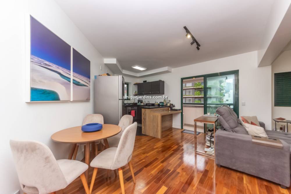 Apartamento à venda na Rua Pedroso AlvarengaItaim Bibi - apartamento-itaim-bibi-sao-paulo-142711-0.jpg