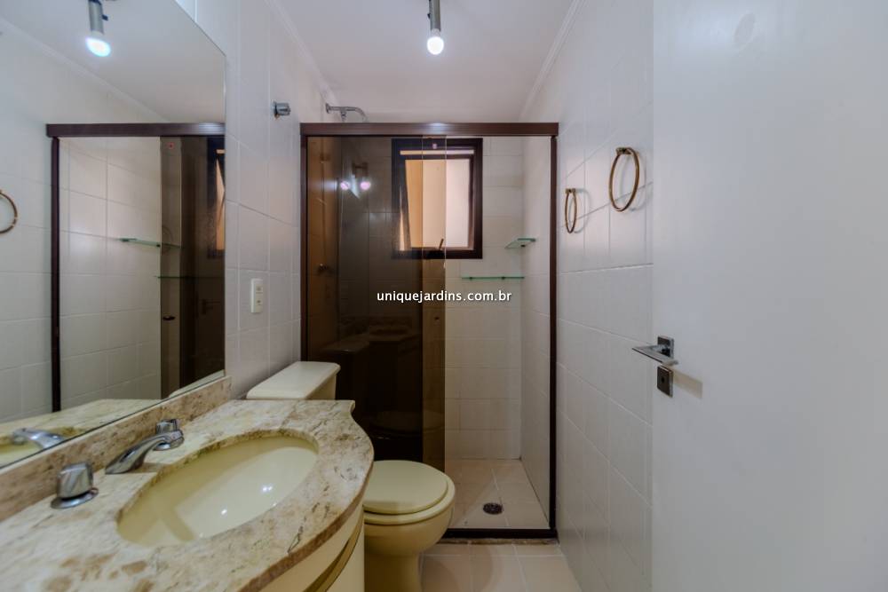 Apartamento à venda na Avenida RouxinolMoema - 999-apartamento-moema-sao-paulo-161131-0.jpg
