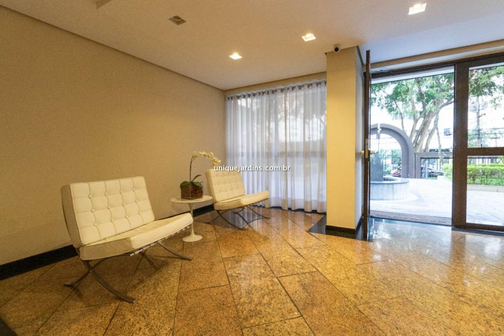 Apartamento à venda na Avenida RouxinolMoema - 999-apartamento-moema-sao-paulo-161158-4.jpg