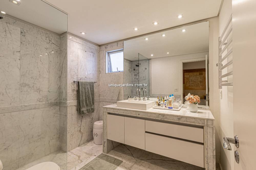 Apartamento à venda na Rua Diogo JácomeVila Nova Conceição - 999-apartamento-vila-nova-conceicao-sao-paulo-103031-19.jpg