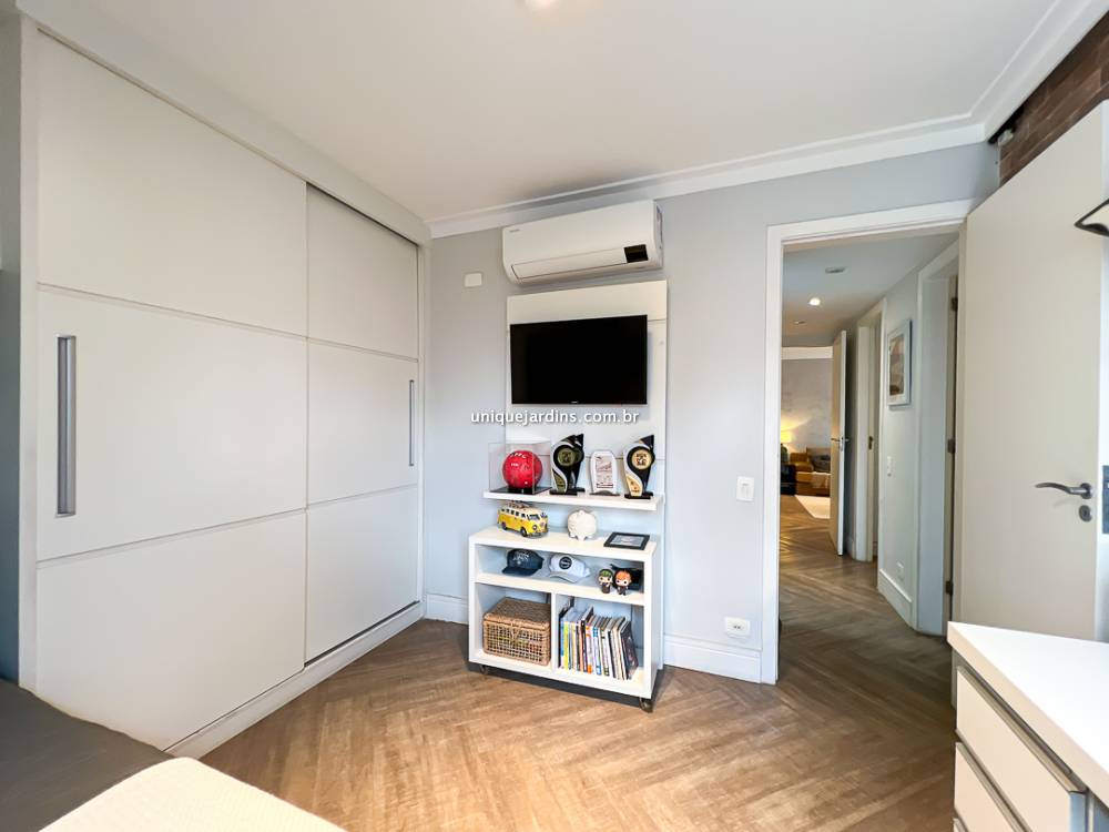 Apartamento à venda na Rua Bueno BrandãoVila Nova Conceição - 999-apartamento-vila-nova-conceicao-sao-paulo-105647-14.jpg