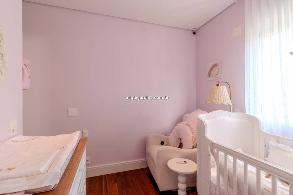 Apartamento à venda na Rua QuatáVila Olímpia - 999-apartamento-vila-olimpia-sao-paulo-215944-0.jpg