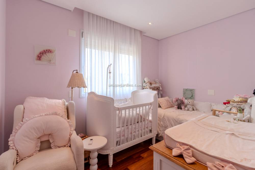 Apartamento à venda na Rua QuatáVila Olímpia - 999-apartamento-vila-olimpia-sao-paulo-215944-1.jpg