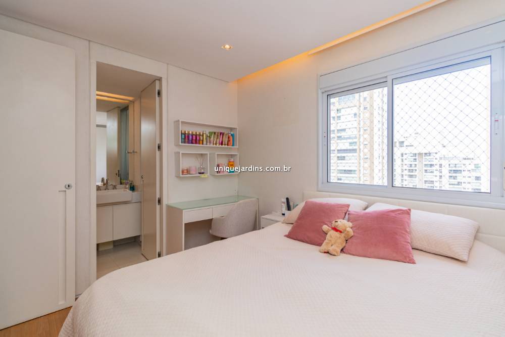 Apartamento à venda na Rua Gabriele D'AnnunzioCampo Belo - 999-apartamento-campo-belo-sao-paulo-114451-2.jpg