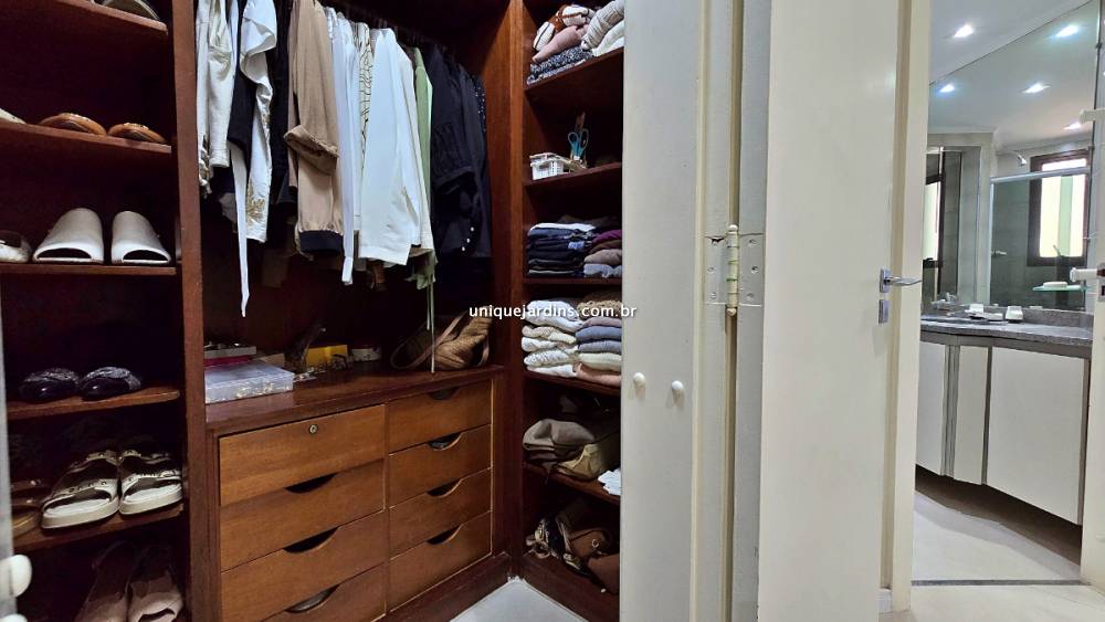 Apartamento à venda na Rua MaranhãoHigienópolis - 999-apartamento-higienopolis-sao-paulo-120443-13.jpg