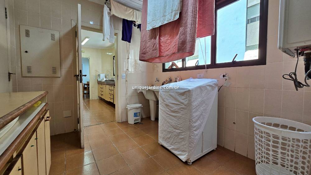 Apartamento à venda na Rua MaranhãoHigienópolis - 999-apartamento-higienopolis-sao-paulo-120522-3.jpg