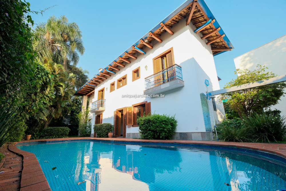 Casa Padrão venda Jardim Paulista - Referência AP17088