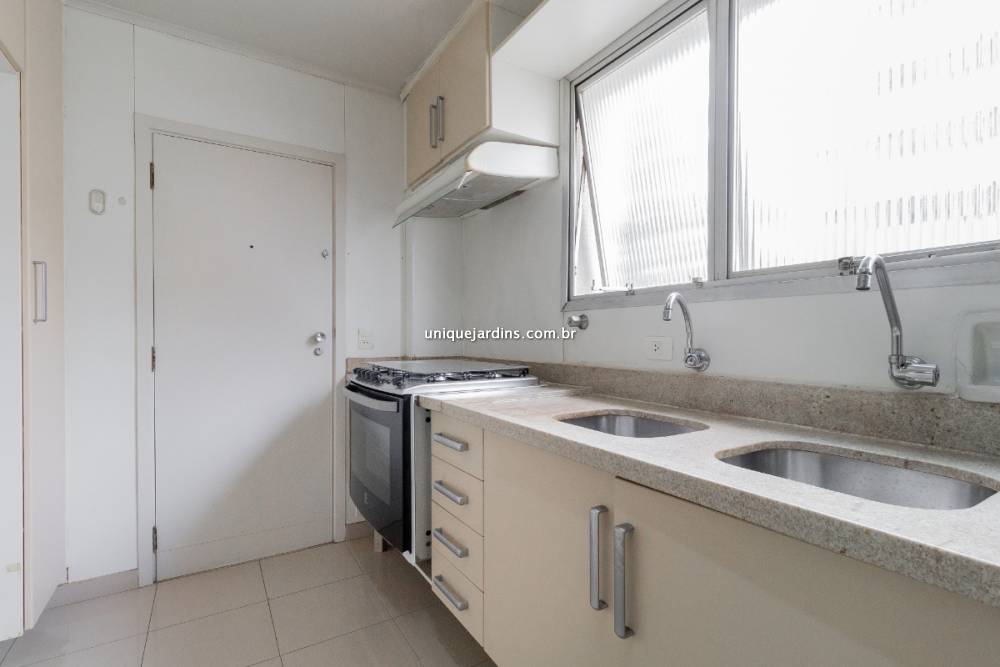 Apartamento à venda na Avenida MacucoMoema - 999-apartamento-moema-sao-paulo-113838-2.jpg