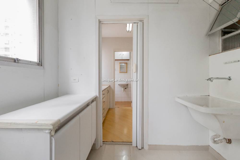 Apartamento à venda na Avenida MacucoMoema - 999-apartamento-moema-sao-paulo-113839-4.jpg