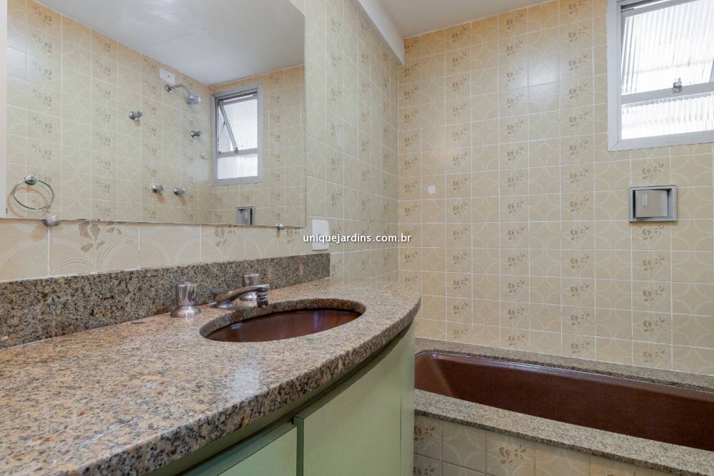 Apartamento à venda na Avenida MacucoMoema - apartamento-moema-sao-paulo-113820-11.jpg