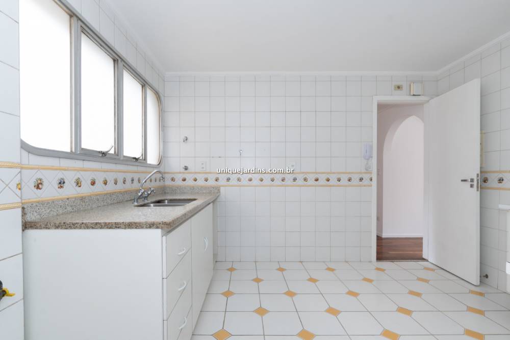 Apartamento à venda na Rua Pedroso AlvarengaItaim Bibi - 999-apartamento-itaim-bibi-sao-paulo-214204-2.jpg