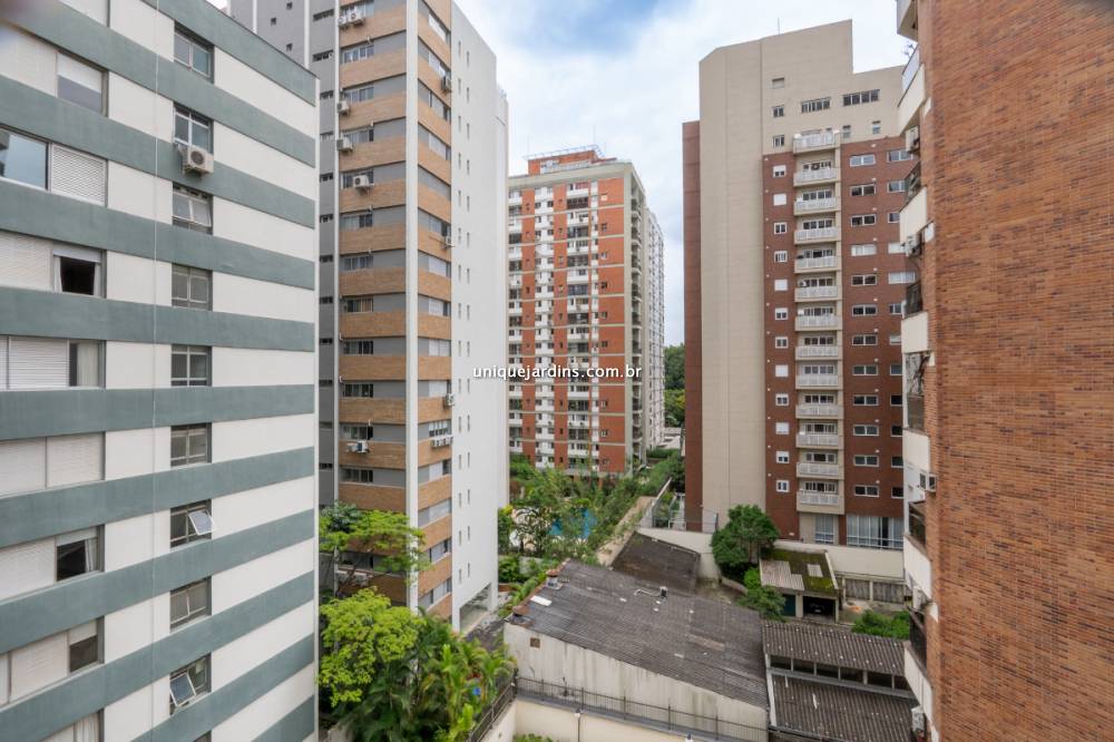 Apartamento à venda na Rua Pedroso AlvarengaItaim Bibi - 999-apartamento-itaim-bibi-sao-paulo-214205-10.jpg