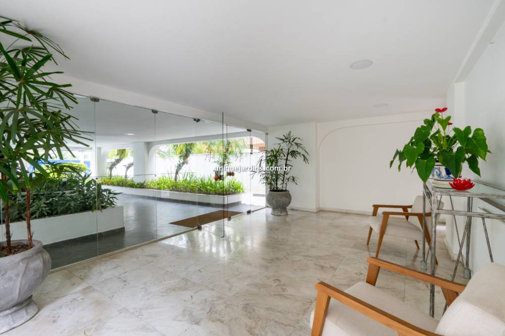 Apartamento à venda na Rua Pedroso AlvarengaItaim Bibi - 999-apartamento-itaim-bibi-sao-paulo-214222-2.jpg