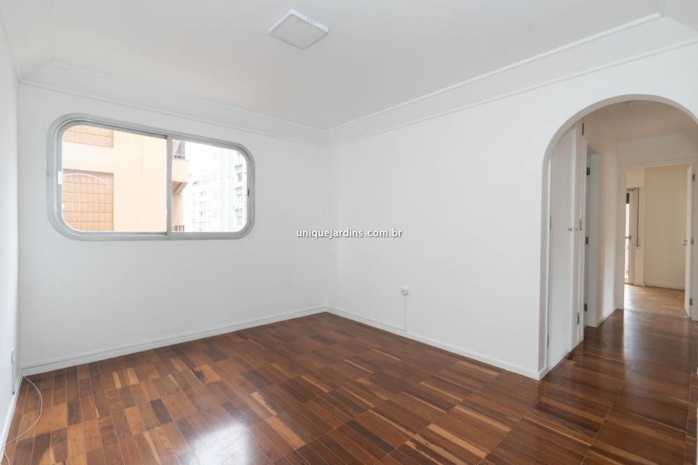 Apartamento à venda na Rua Pedroso AlvarengaItaim Bibi - apartamento-itaim-bibi-sao-paulo-214146-4.jpg