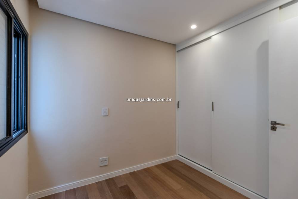 Apartamento à venda na Rua HelenaVila Olímpia - 999-apartamento-vila-olimpia-sao-paulo-121411-5.jpg
