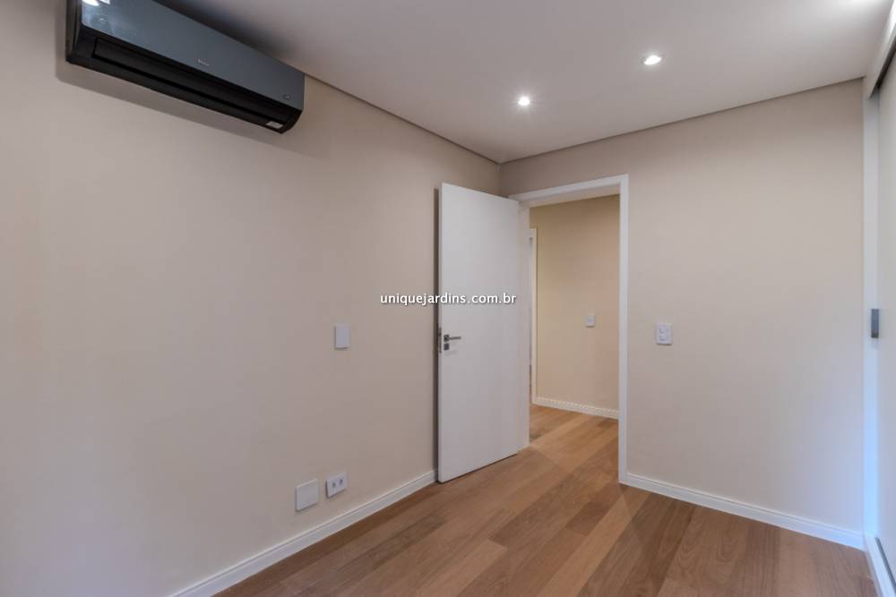 Apartamento à venda na Rua HelenaVila Olímpia - apartamento-vila-olimpia-sao-paulo-121344-13.jpg