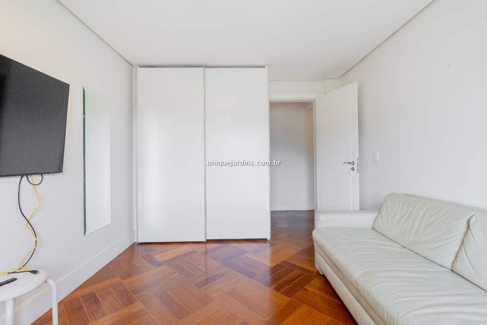 Apartamento à venda na Rua ItaguabaHigienópolis - 999-apartamento-higienopolis-sao-paulo-194140-0.jpg