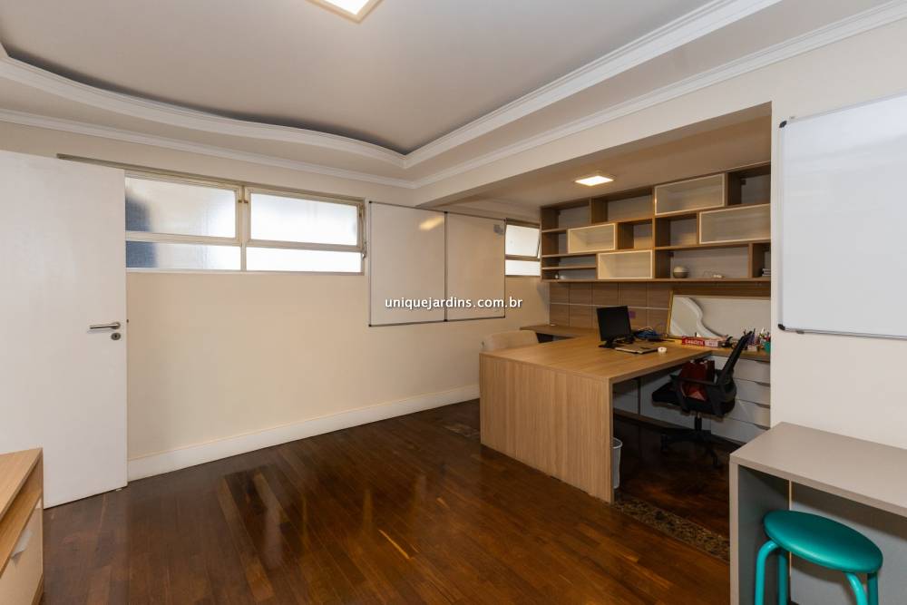 Apartamento à venda na Rua Doutor Veiga FilhoHigienópolis - 999-apartamento-higienopolis-sao-paulo-113507-2.jpg
