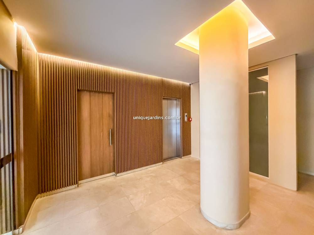 Apartamento à venda na Rua da ConsolaçãoJardim América - 999-apartamento-jardim-america-sao-paulo-225542-1.jpg