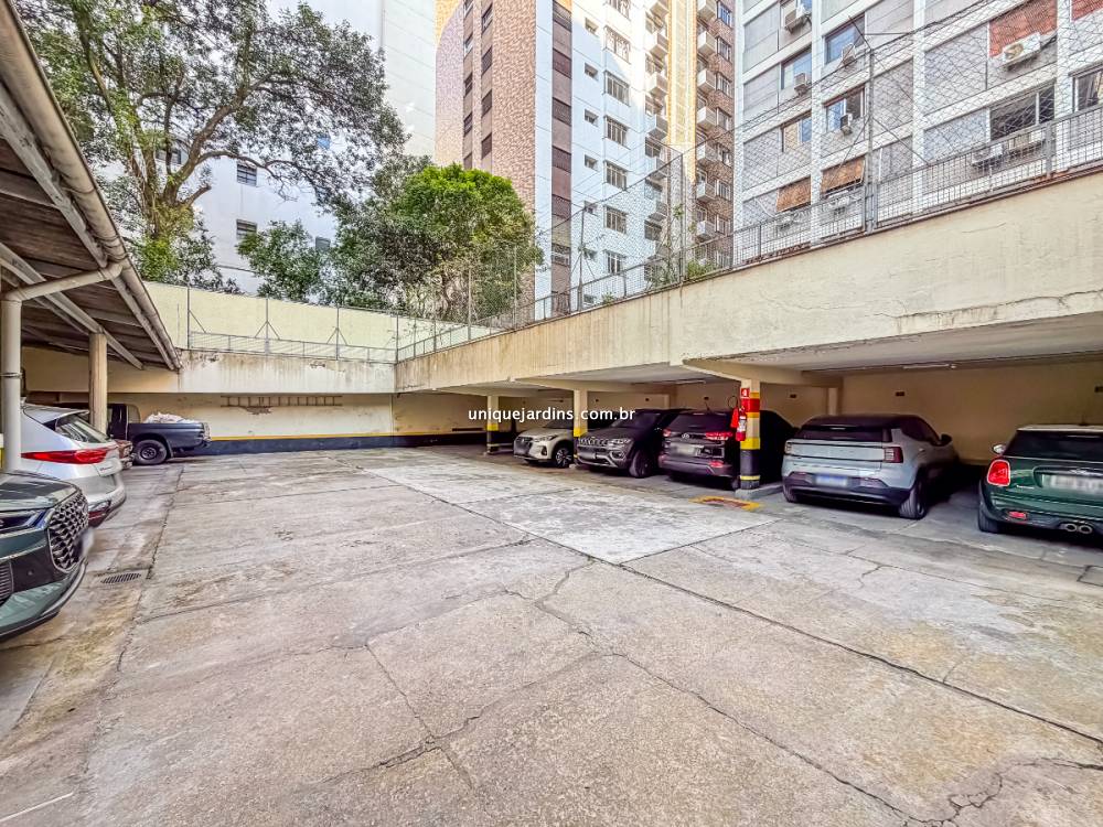 Apartamento à venda na Rua da ConsolaçãoJardim América - 999-apartamento-jardim-america-sao-paulo-225543-4.jpg