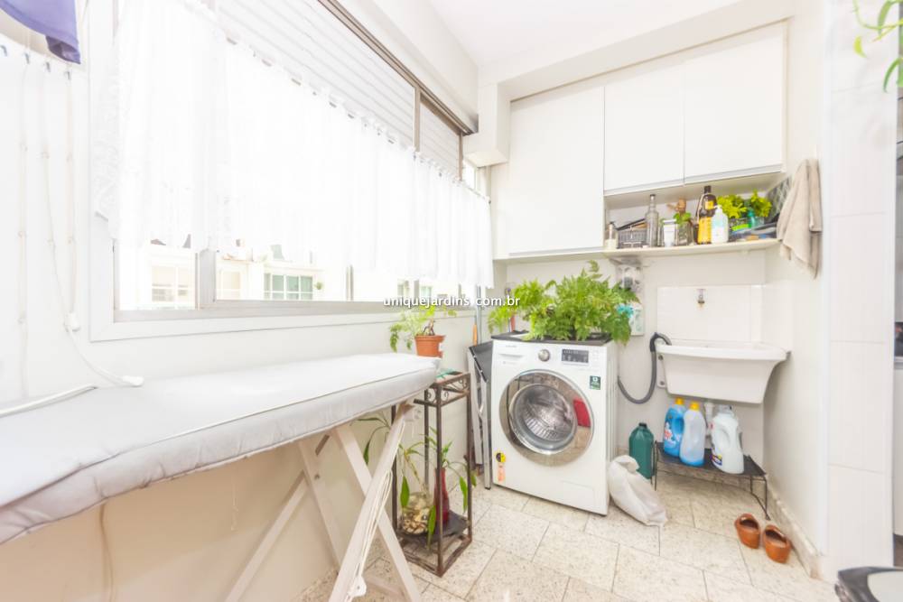 Apartamento à venda na Rua AraguariMoema - 999-apartamento-moema-sao-paulo-123511-3.jpg