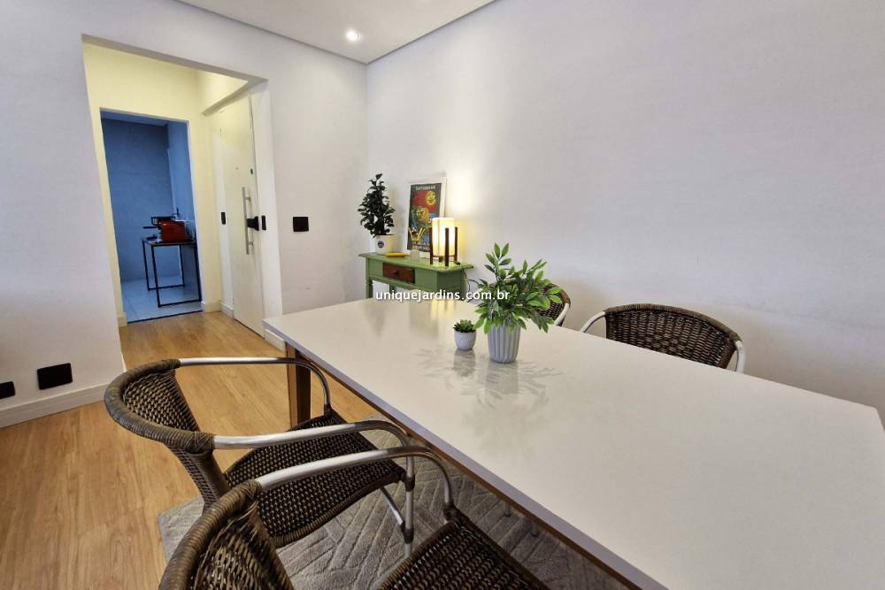 Apartamento à venda na Avenida Doutor Cardoso de MeloVila Olímpia - 999-apartamento-vila-olimpia-sao-paulo-141731-2.jpg