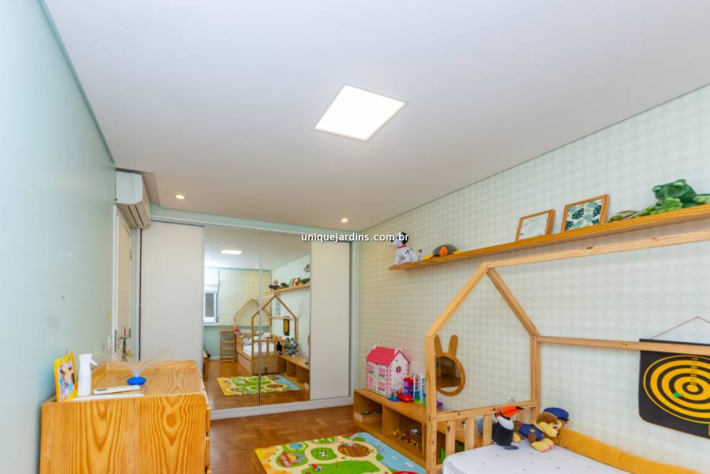 Apartamento à venda na Rua ItacemaItaim Bibi - 999-apartamento-itaim-bibi-sao-paulo-144501-10.jpg