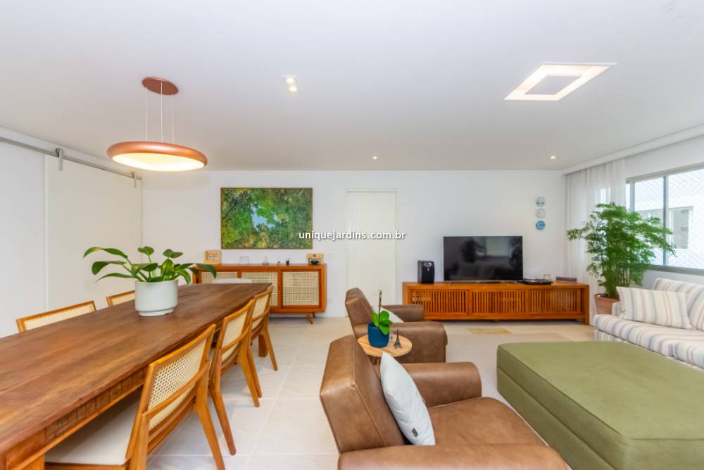 Apartamento à venda na Rua ItacemaItaim Bibi - 999-apartamento-itaim-bibi-sao-paulo-144501-4.jpg